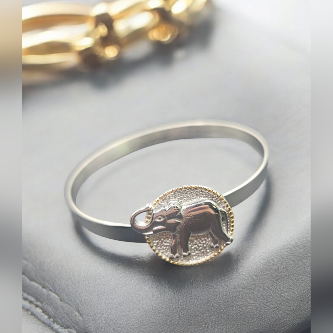 Elephant Bangle Bracelet 18$